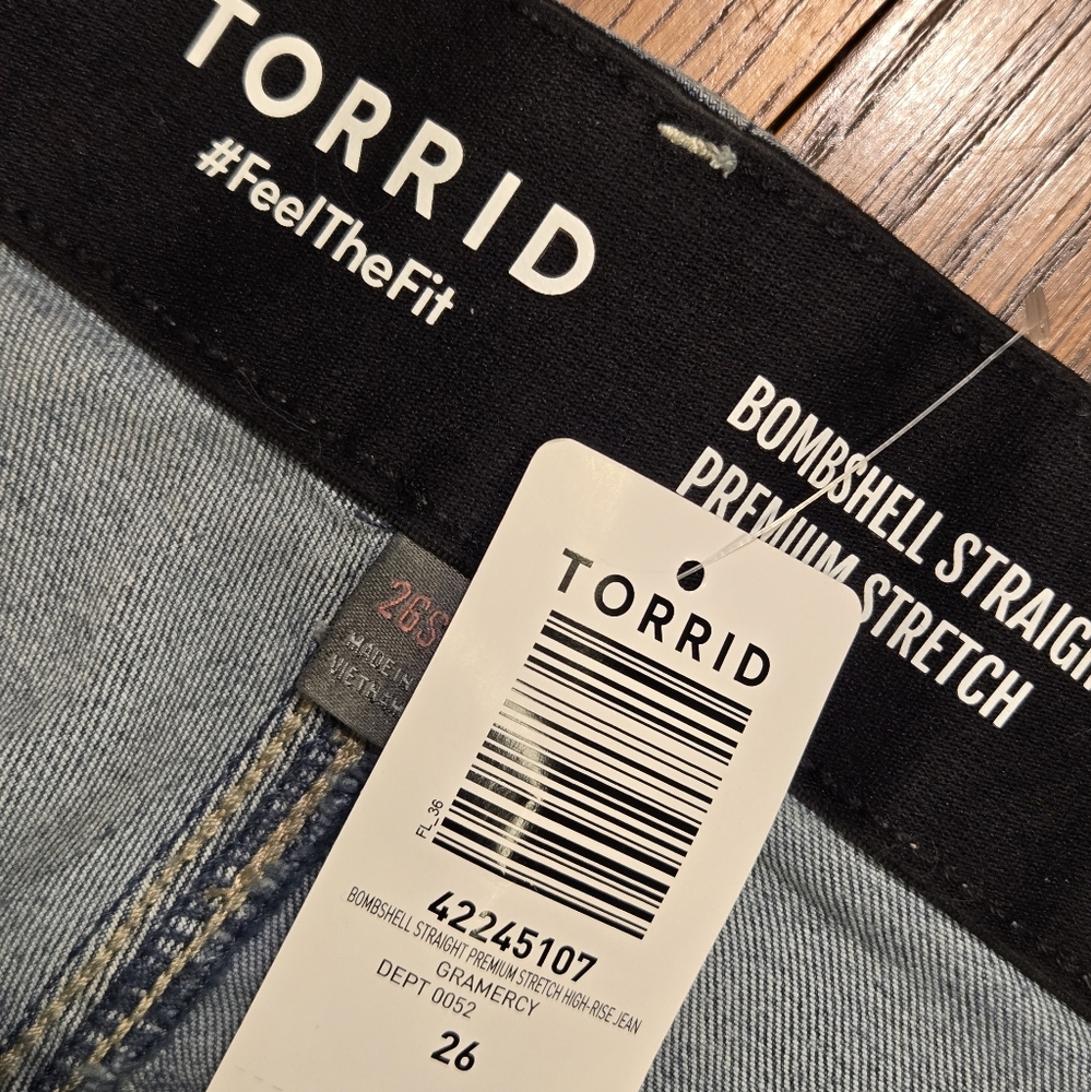 Torrid Bombshell Straight-leg Jeans Size 26S - Picture 3 of 9